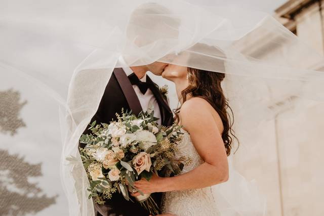 Four Seasons Island Resort