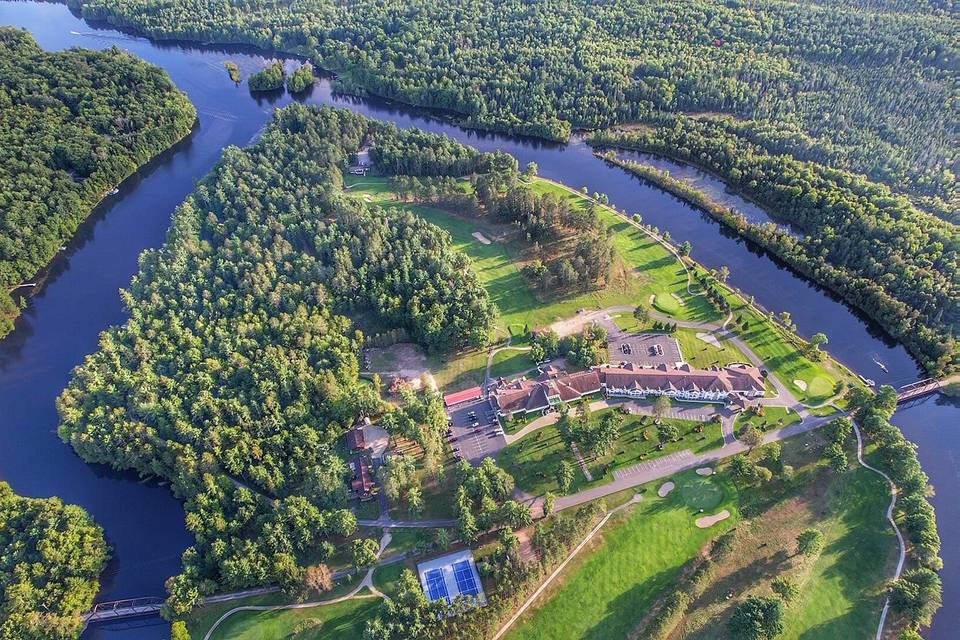 Four Seasons Island Resort