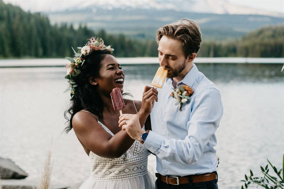 Newlyweds with their sloshy pops