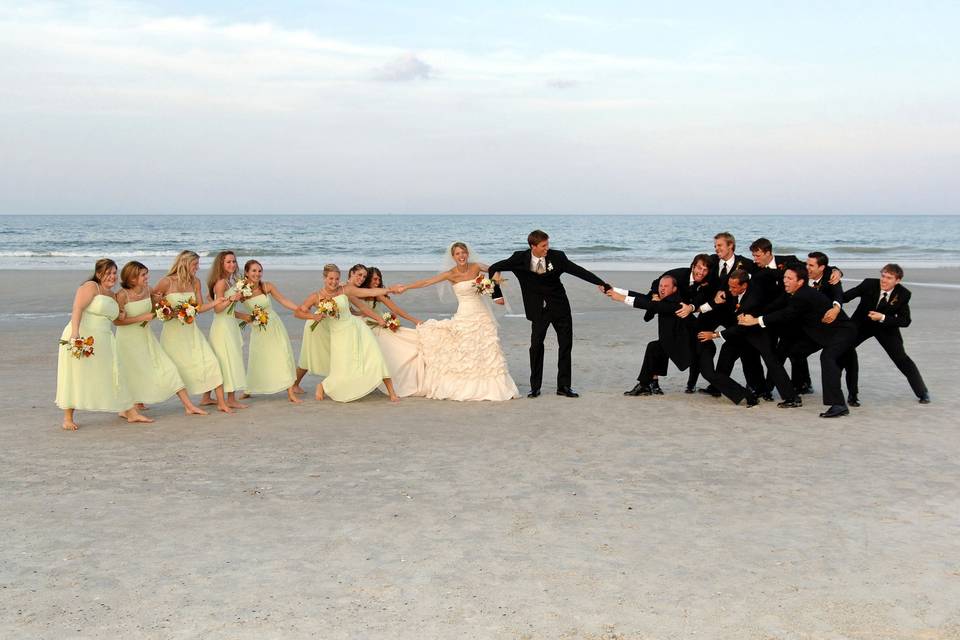 Beach tug o' war!