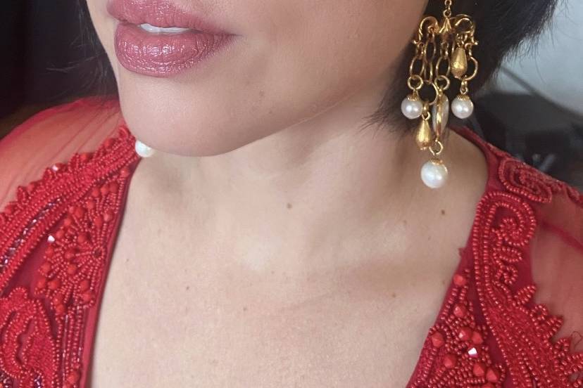 GLAM MAKEUP