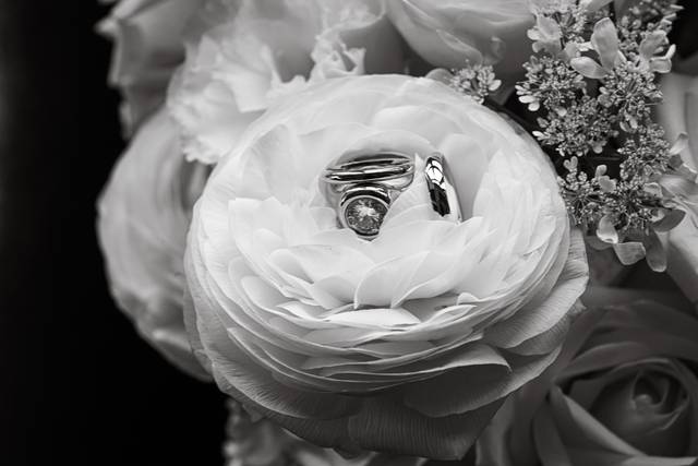 G&M-Wedding-SneakPeek-14.jpg