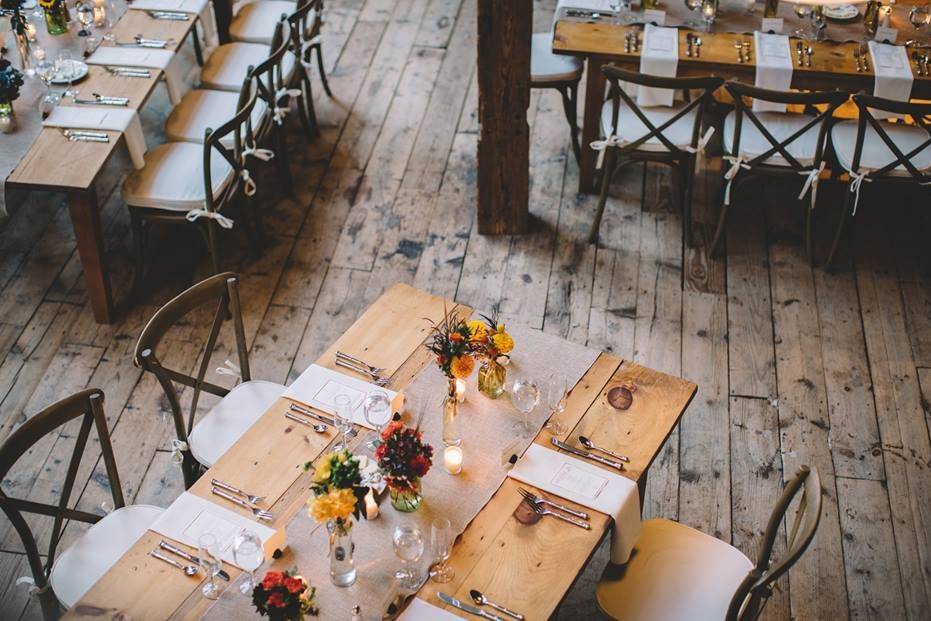 Rustic table setting