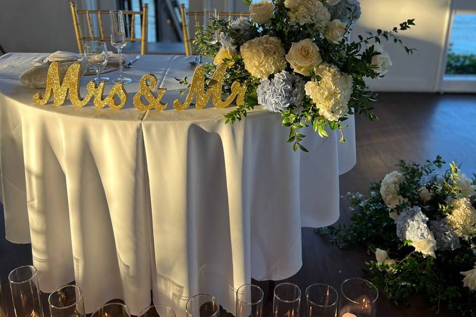 Sweetheart table