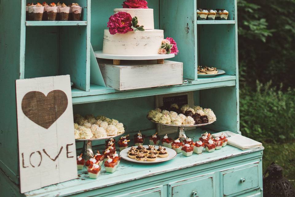 Decorative pie pantry