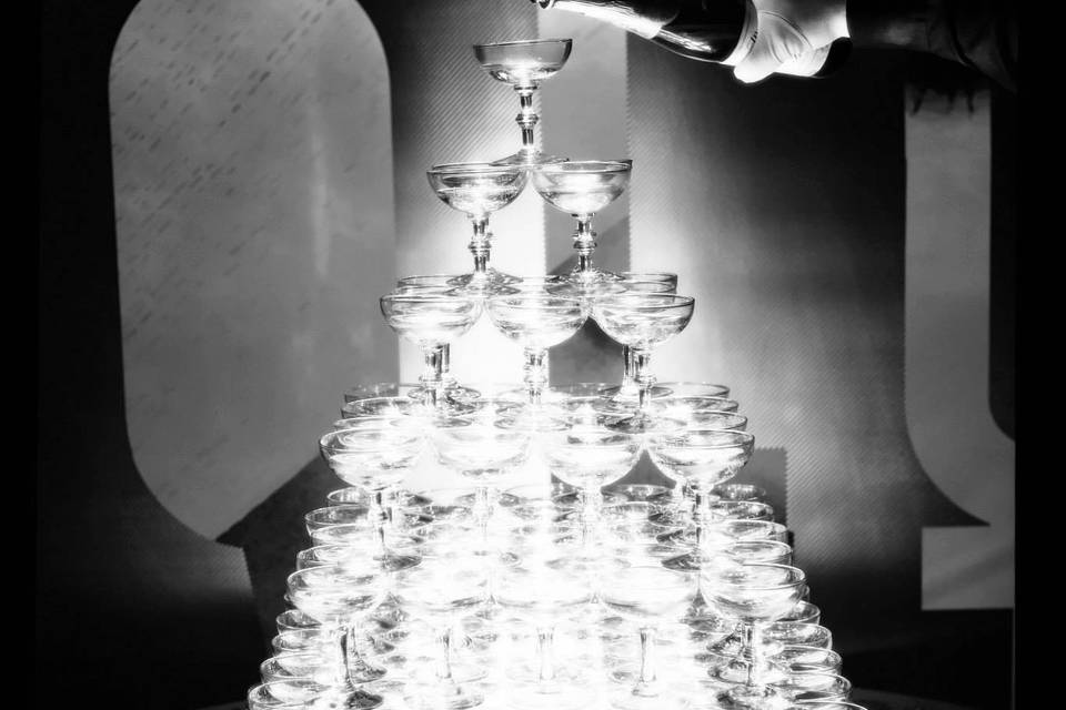 Pyramid drink