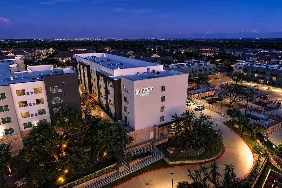 EVEN Hotel Austin Uptown