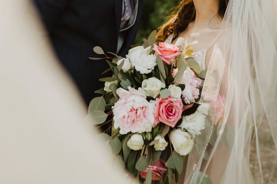 A rustic, spring wedding