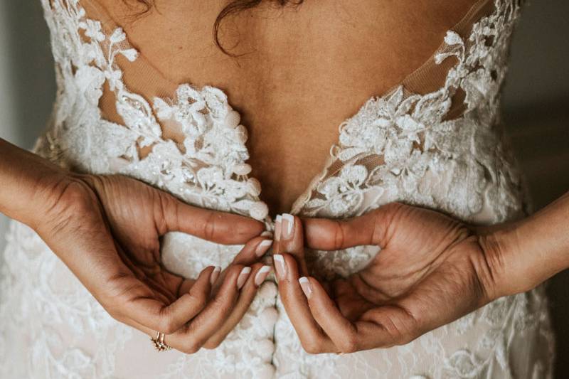 Bridal dress-lovwed