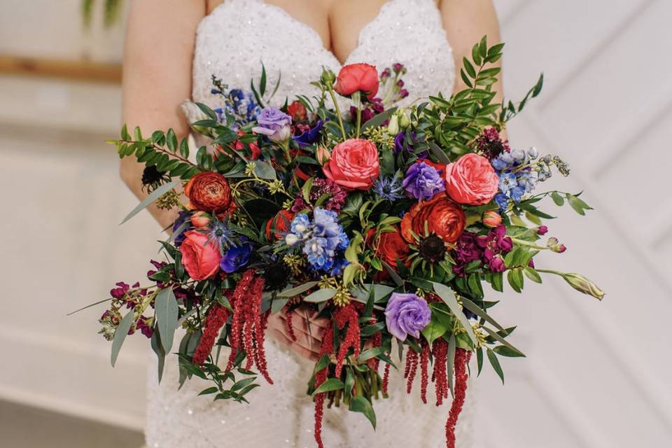 Cascading bridal bouquet