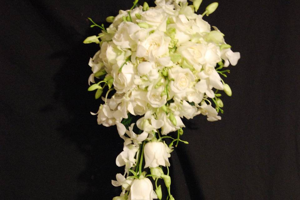 Cascading white bouquet