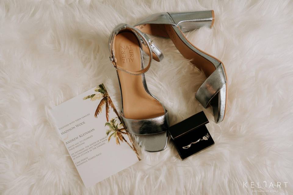 Palm trees invitation