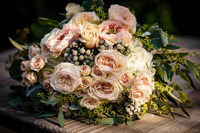 Hand-tied bouquet