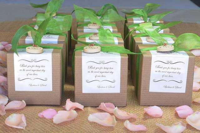 The Wedding Glow details