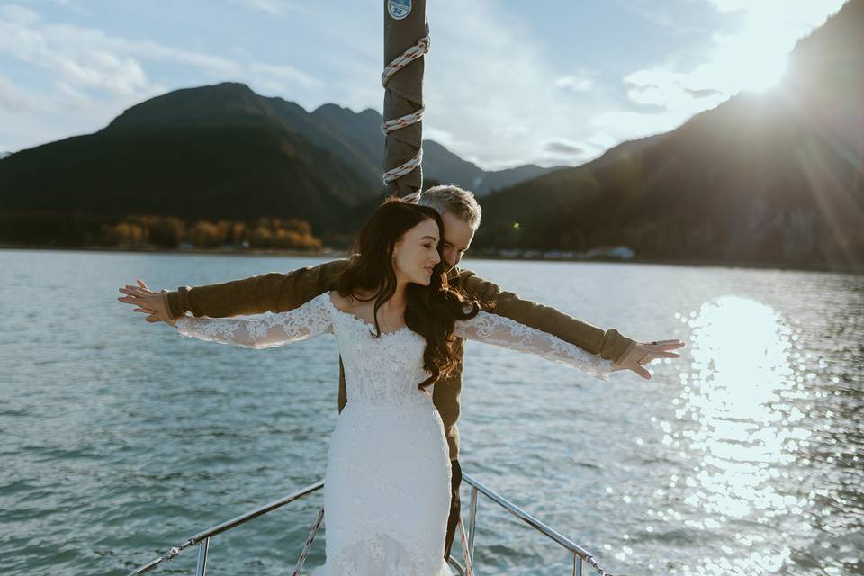 Intimate Wedding in Alaska