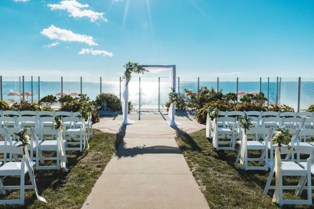 Sea Crest Beach Resort