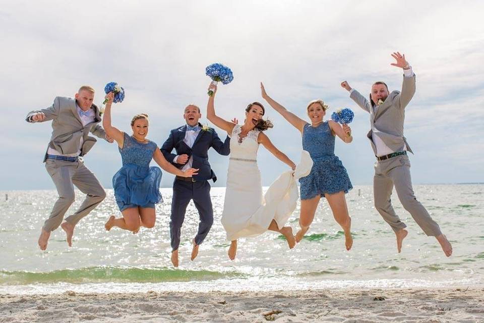 Beach photo with bridal party