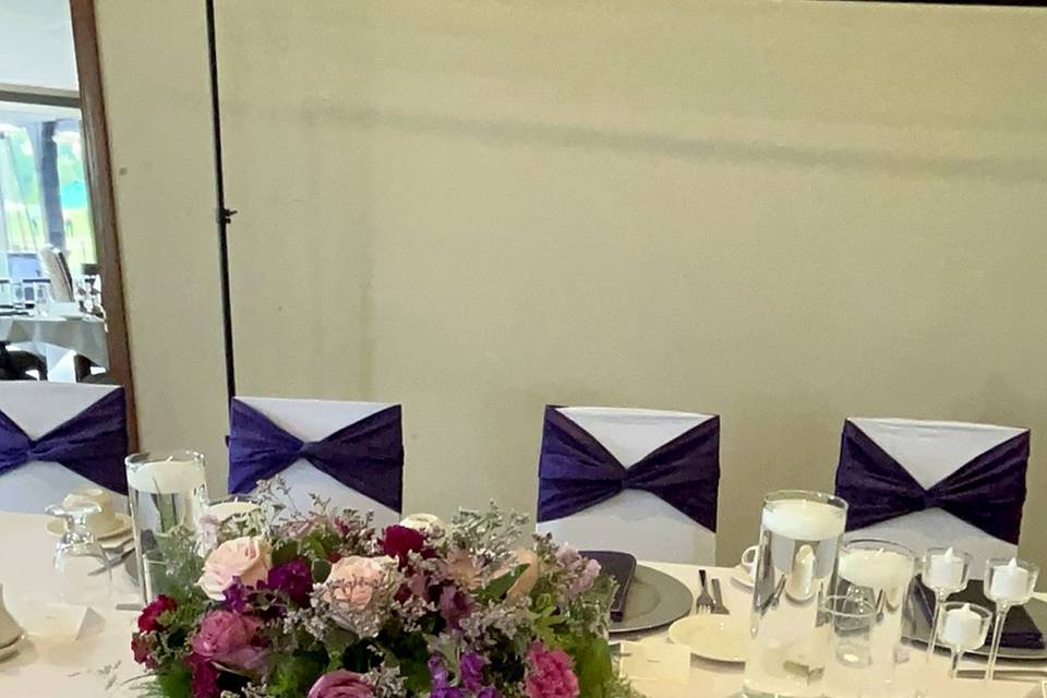 05_Purple_Floral_Sweetheart_Table.jpg
