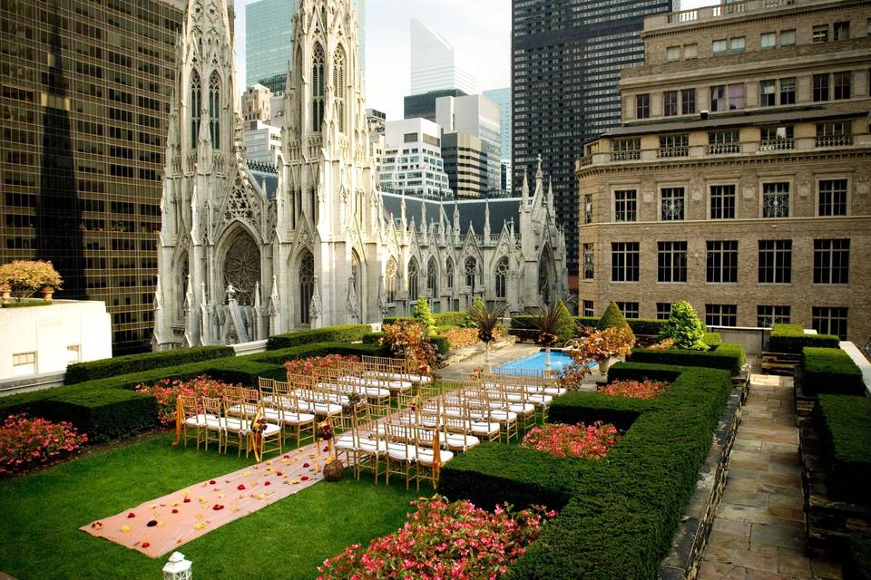 NYC Rooftop Garden With Manhattan Views, Outside Space NYC