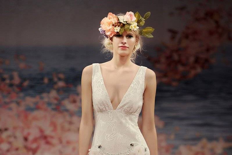 LAURENCE <br>Chantilly lace lined in stone linen with jeweled floral embellishments at the hip and back.