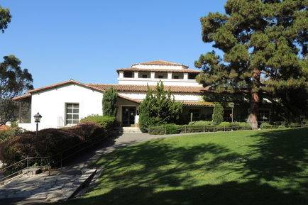 The Malaga Cove Library