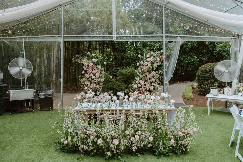 Whimsical Sweetheart table