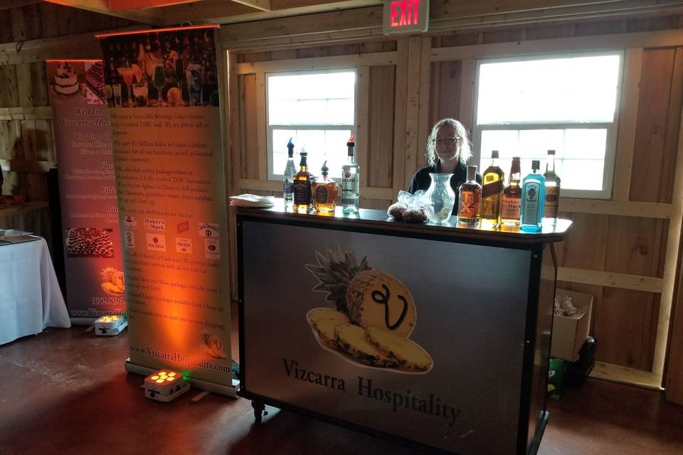 Full bar service provided with TABC bartenders, we can customize all hosted  or cash bar packages .Barware, ice, mixers, garnishes are all  included in packages
