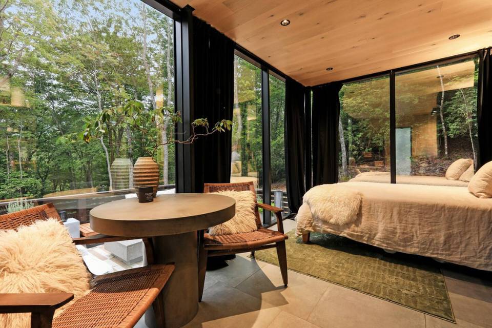 Interior Mirror House