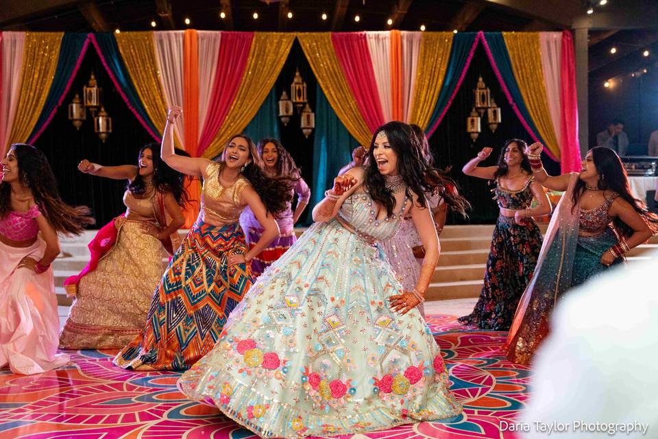 Vibrant mehndi dancefloor