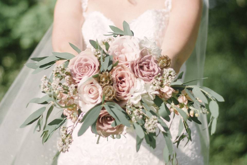 Southern Knot Weddings & Floral Design