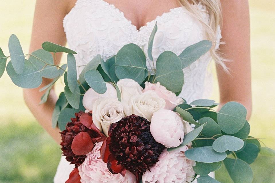 Southern Knot Weddings & Floral Design