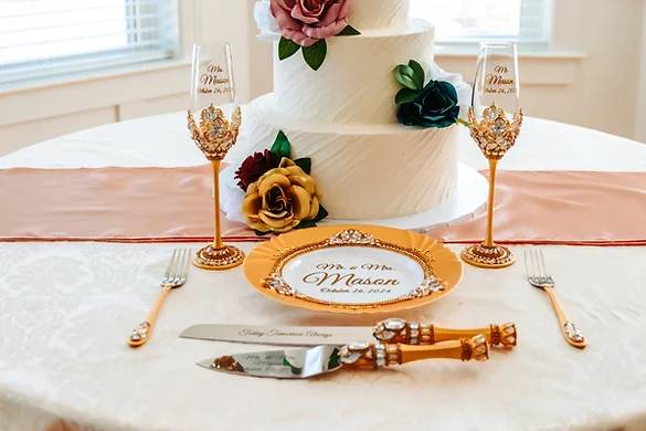 Textured buttercream cake