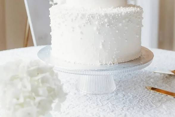 Candy pearls cake