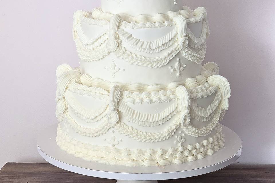 Vintage wedding cake