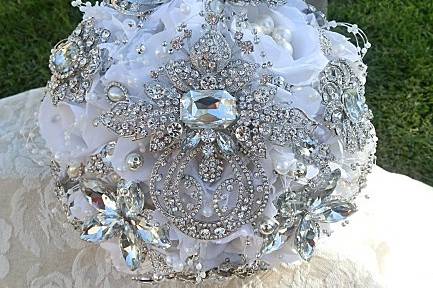 Princess White 11x11 Bridal Brooch Bouquet