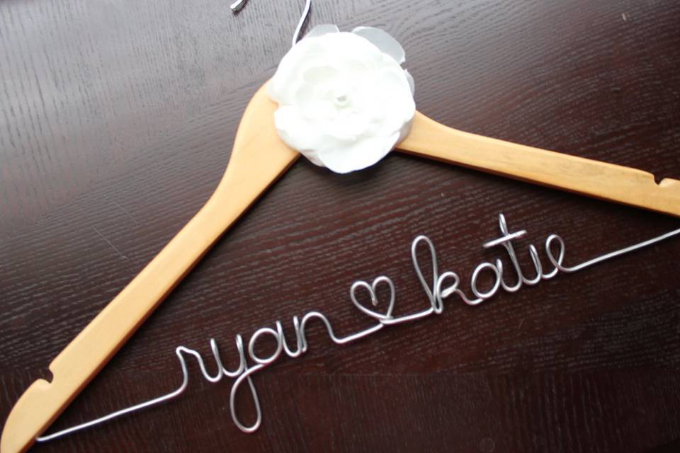 Personalized hanger for wedding dress
