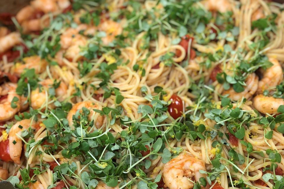 Shrimp Linguine/Tomato/Arugula