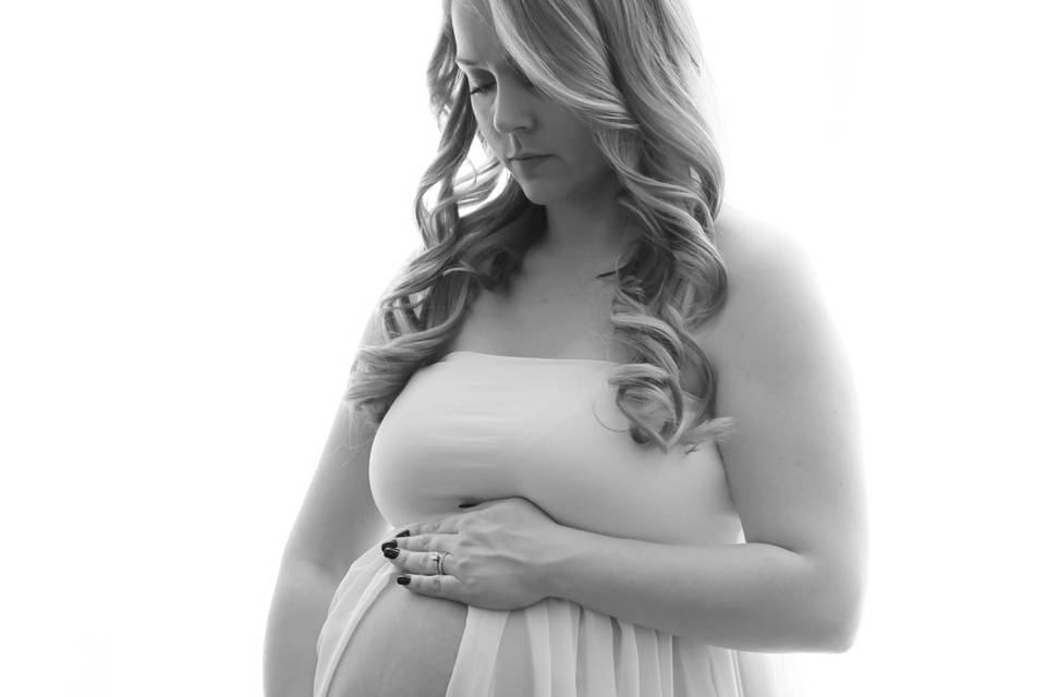 Maternity-Lisa Marie Photo