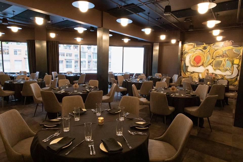 Rounds setup in dining room