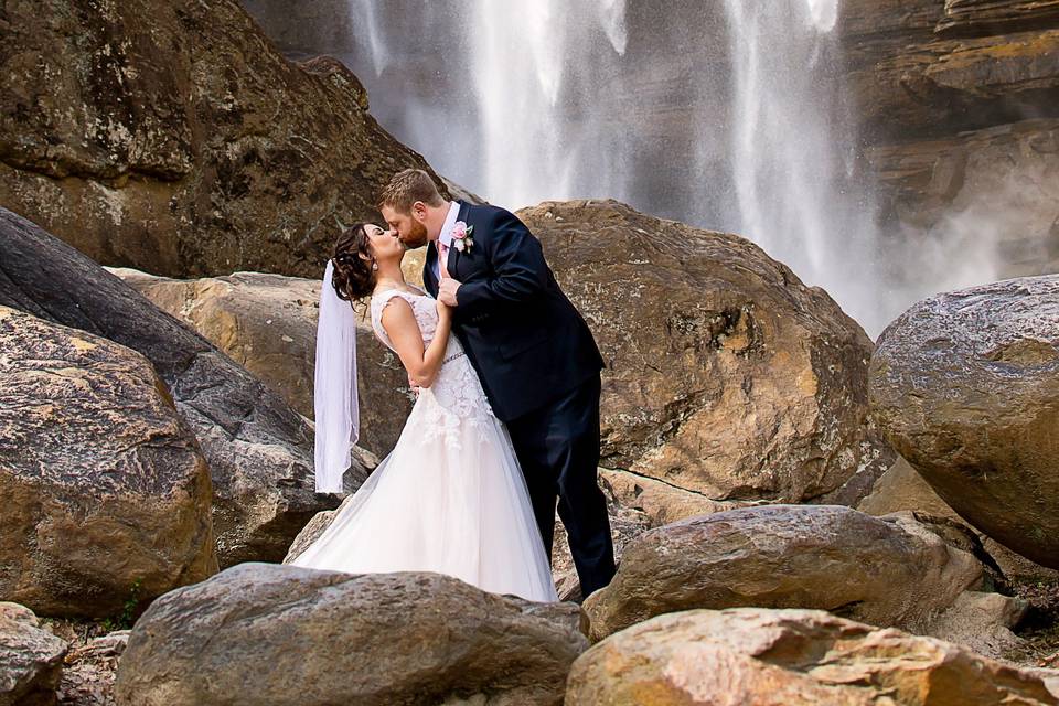 Toccoa Falls, Wedding