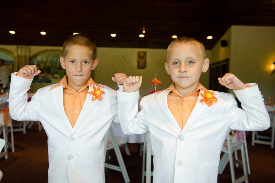 Kids at the weddding