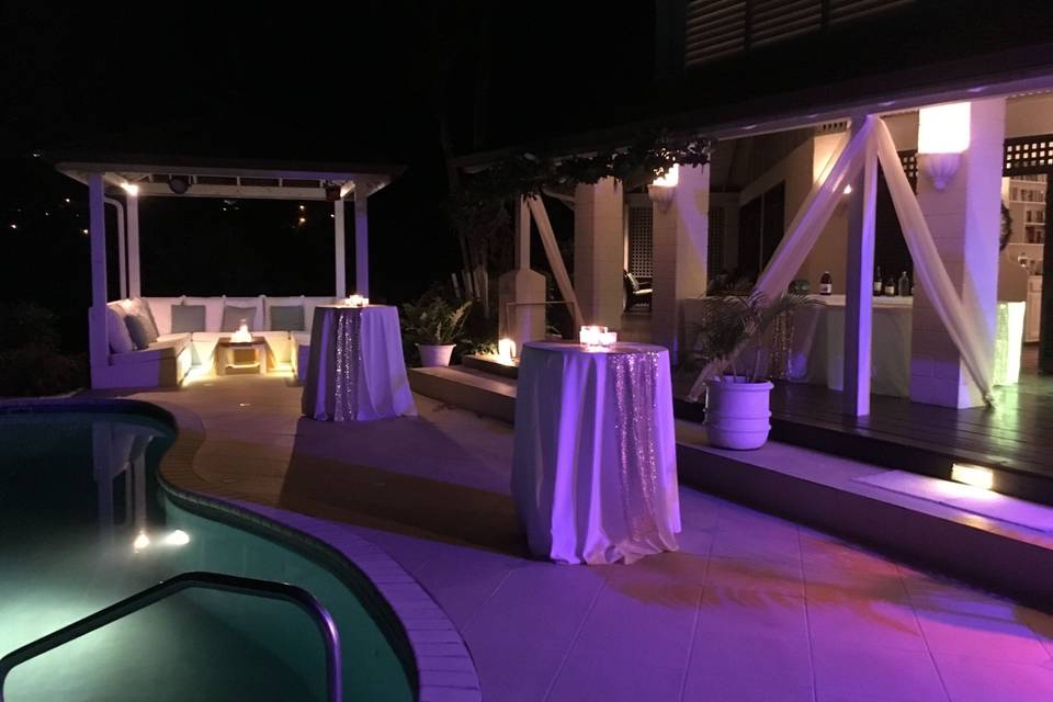 Poolside cocktail reception