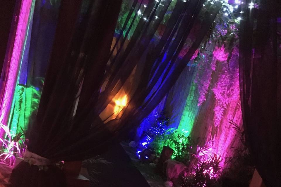 Jungle Party Patio