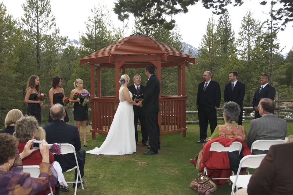 Tahoe Paradise Park  Ceremony and Reception Venue