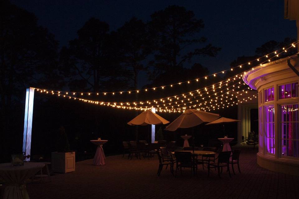 String lights and a fairytale wedding