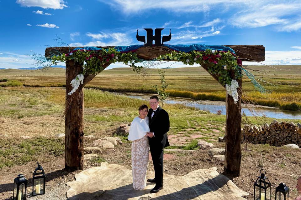 Arbor beside the river