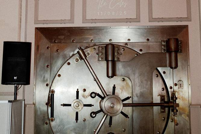 Vault
