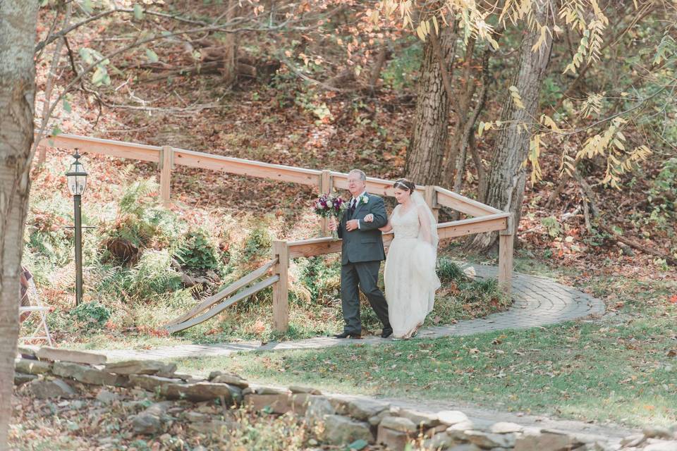 Walk down path to Ceremony