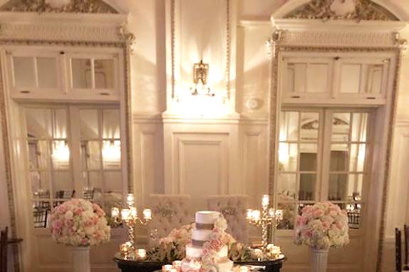 Sweetheart table