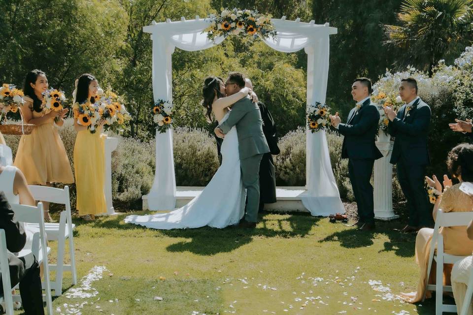 First Kiss Man and Wife